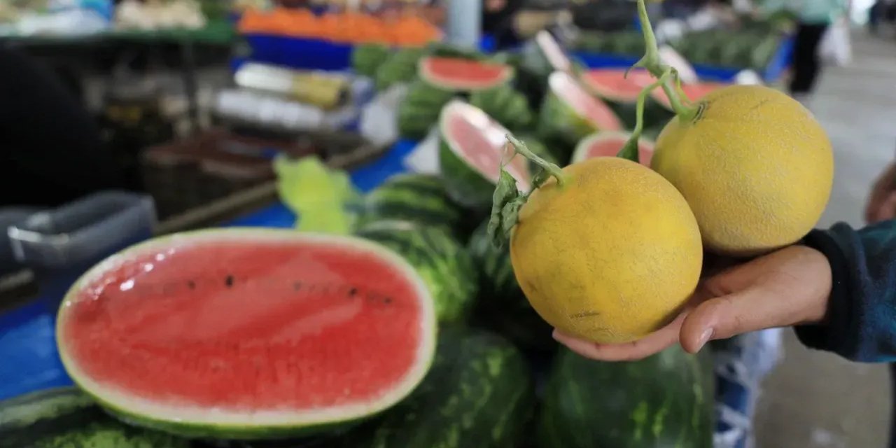 Alanya'da satılan kelek kavun karpuzun parası iade edilecek