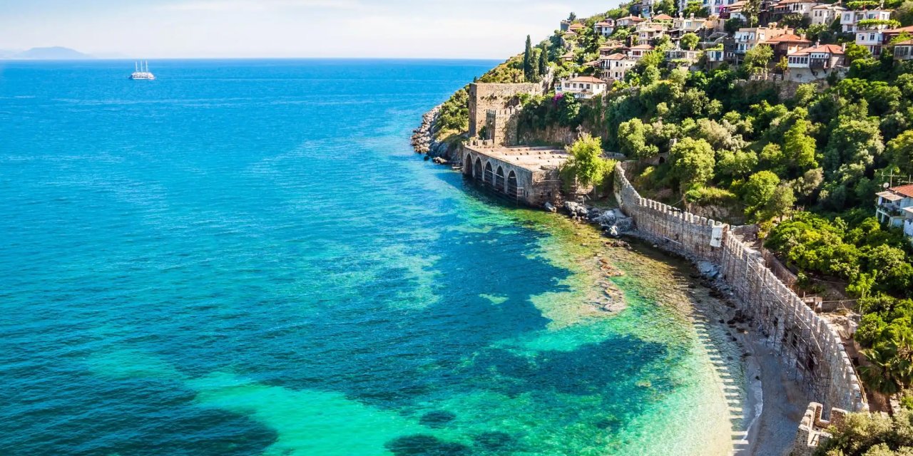 Müjde! Havalar Isınıyor Alanya'da deniz Sezonu Başlıyor! Ama Yine De Dikkat!