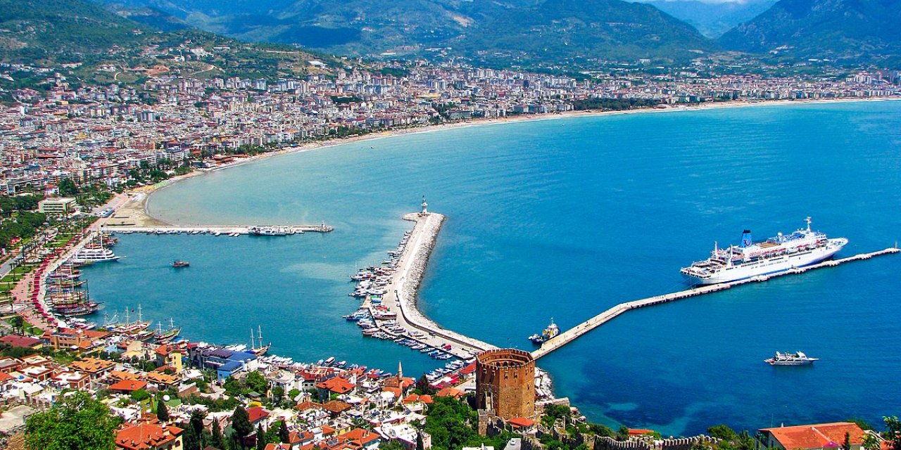 Alanya'dan eğitimde dünya genelinde başarı