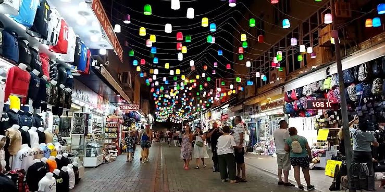 Alanya Çarşısı Türk Turizminin Milli Sancısı