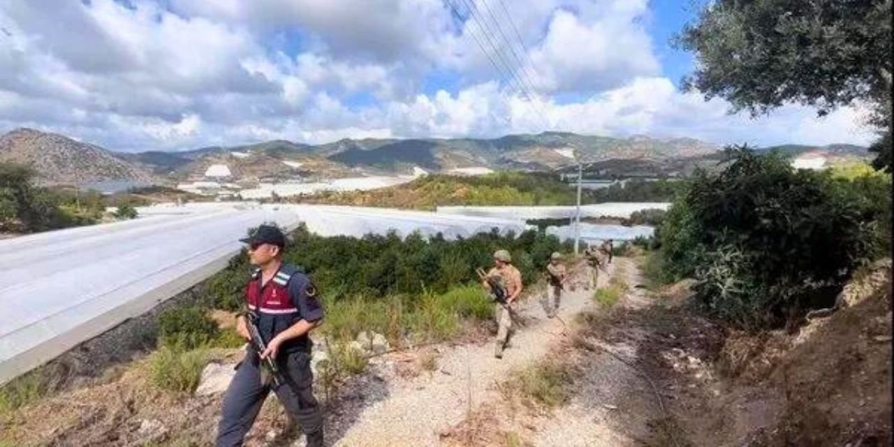 Alanya'da bahçeleri onlar koruyor: Devriye atıp teftiş ediyorlar